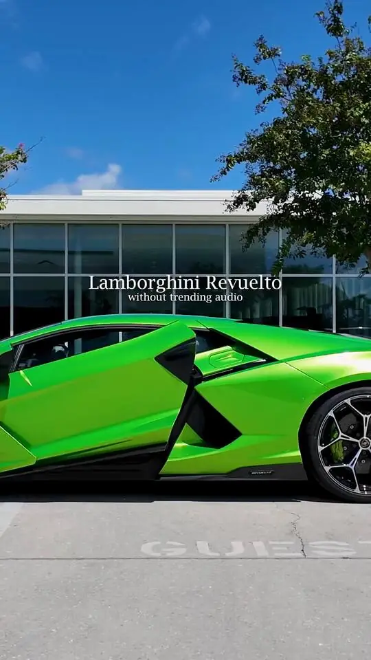 Lamborghini Sarasota: Revuelto video